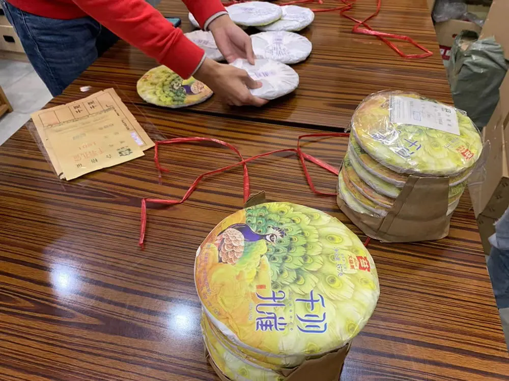 徐州回收大益普洱茶2018年生茶熟茶图2