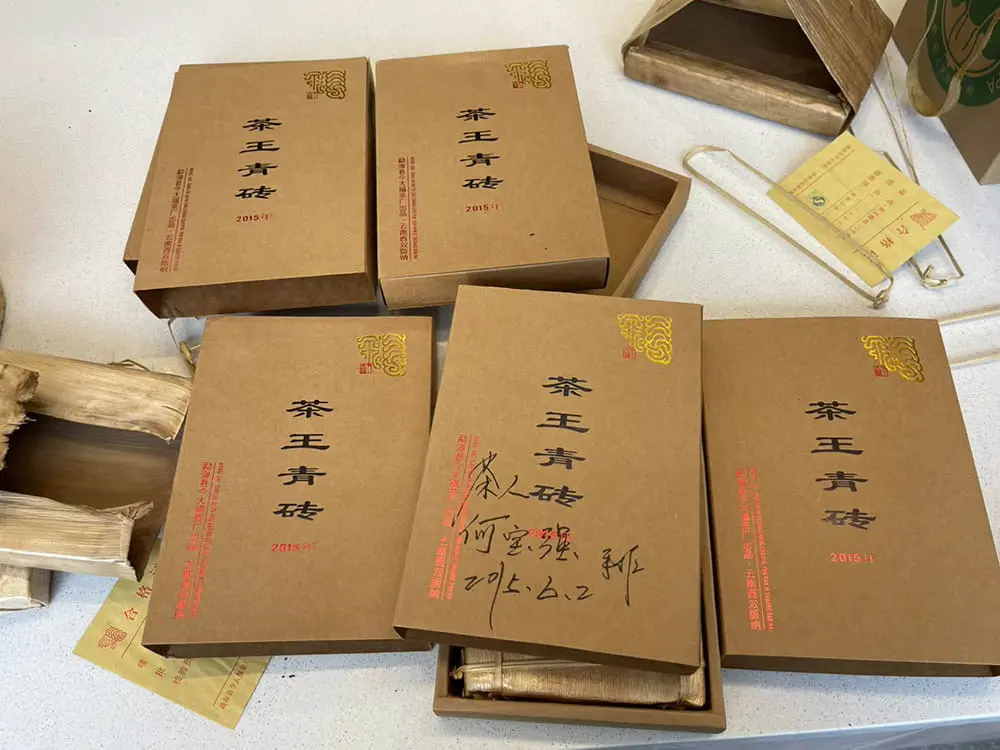 徐州回收今大福普洱茶2015年生茶熟茶
