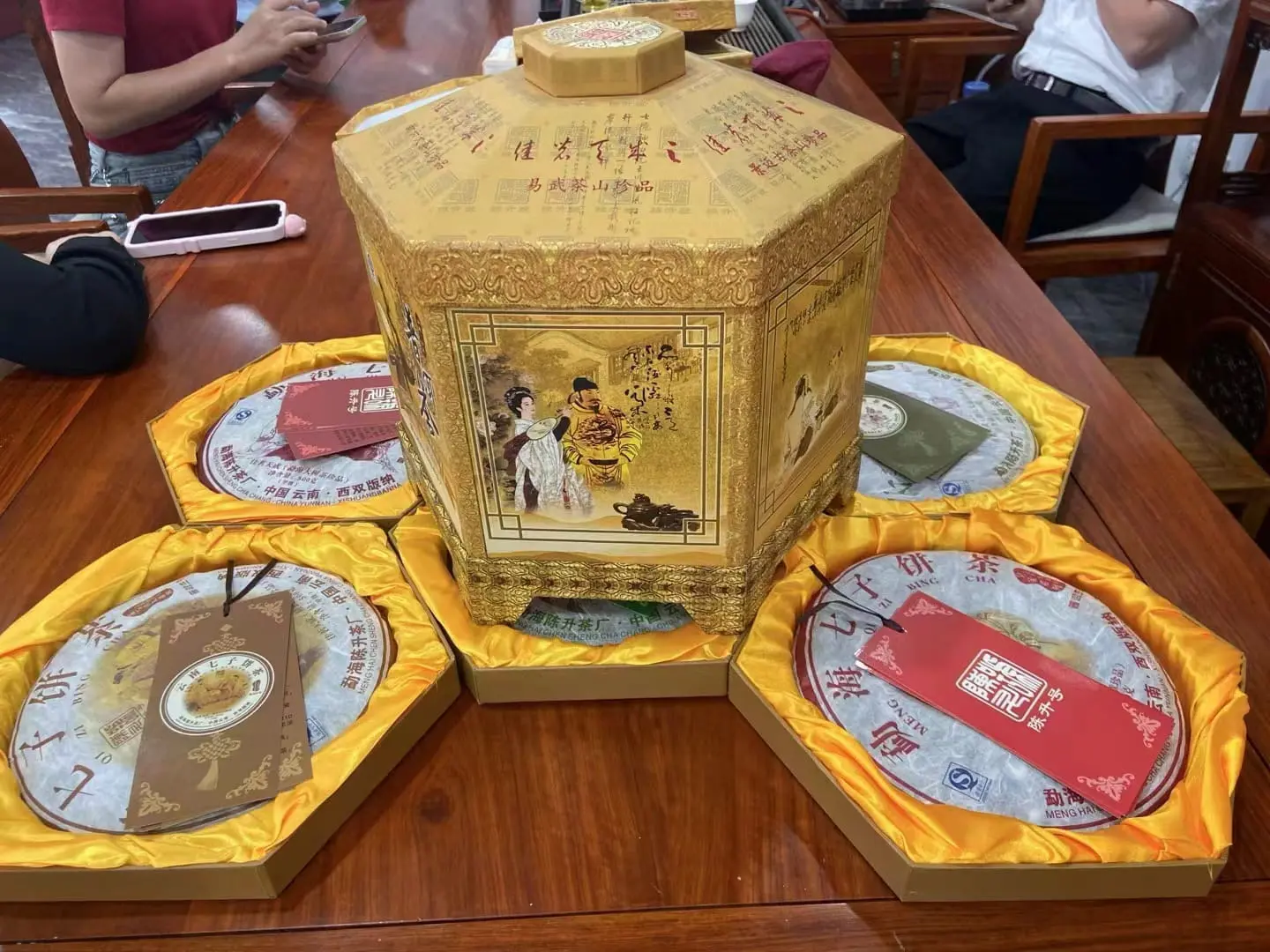 徐州回收陈升号普洱茶2007年生茶熟茶图2